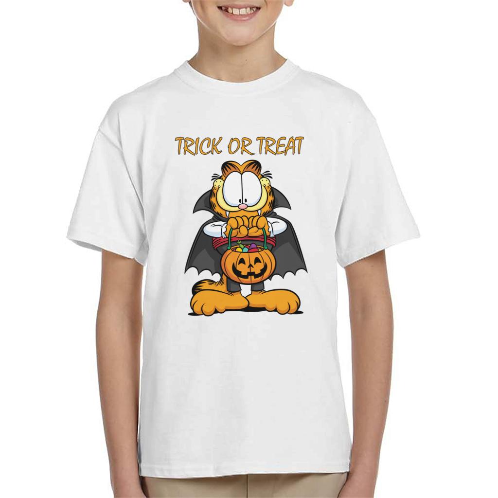 Garfield Halloween Trick Or Treat Kid's T-Shirt product image 1