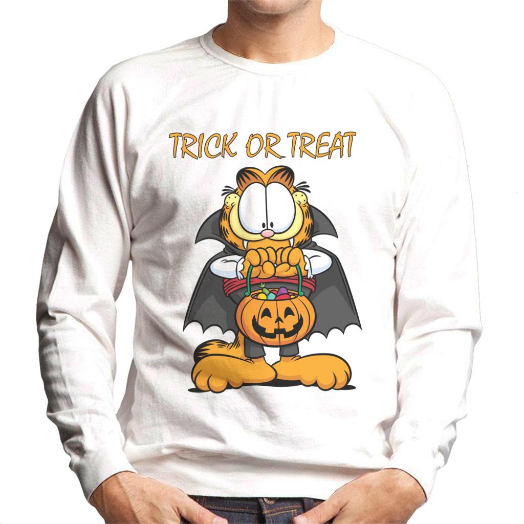 Garfield Halloween Trick Or Treat Men's Sweatshirt product image 1